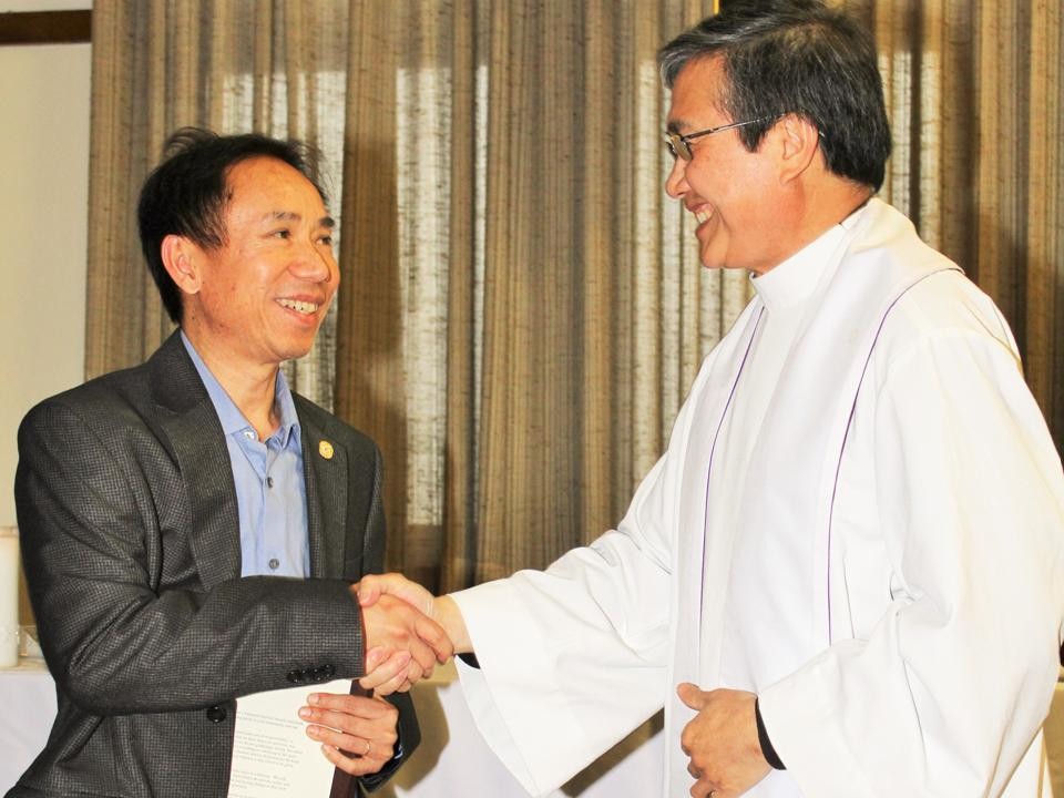 Nhân Lễ Tạ Ơn Nghĩa Sinh thứ 33 (1983-2015) và Sinh nhật Nghĩa Sinh thứ 52 (1963-2015), Huynh Trưởng Nghĩa Sinh xin có lời chúc mừng đến quý anh chị Nghĩa Sinh và quý thân hữu cùng toàn thể đồng hương khắp nơi được bình an và hạnh phúc.