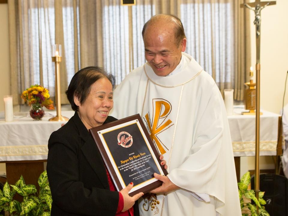 Nhân Lễ Tạ Ơn Nghĩa Sinh thứ 33 (1983-2015) và Sinh nhật Nghĩa Sinh thứ 52 (1963-2015), Huynh Trưởng Nghĩa Sinh xin có lời chúc mừng đến quý anh chị Nghĩa Sinh và quý thân hữu cùng toàn thể đồng hương khắp nơi được bình an và hạnh phúc.