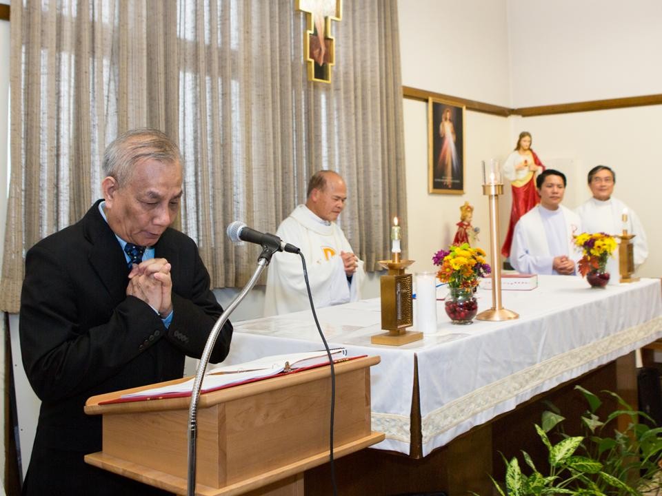Nhân Lễ Tạ Ơn Nghĩa Sinh thứ 33 (1983-2015) và Sinh nhật Nghĩa Sinh thứ 52 (1963-2015), Huynh Trưởng Nghĩa Sinh xin có lời chúc mừng đến quý anh chị Nghĩa Sinh và quý thân hữu cùng toàn thể đồng hương khắp nơi được bình an và hạnh phúc.