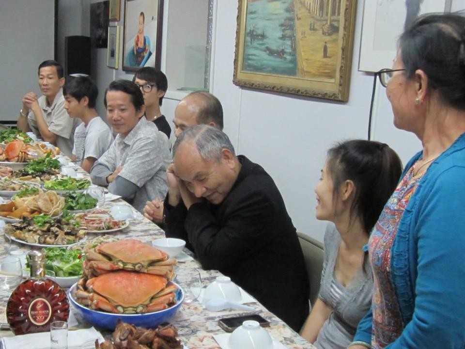 ĐGM Kontum Micae Hoàng Đức Oanh thăm giáo dân Chicago ngày 25-27 tháng 10 năm 2013.