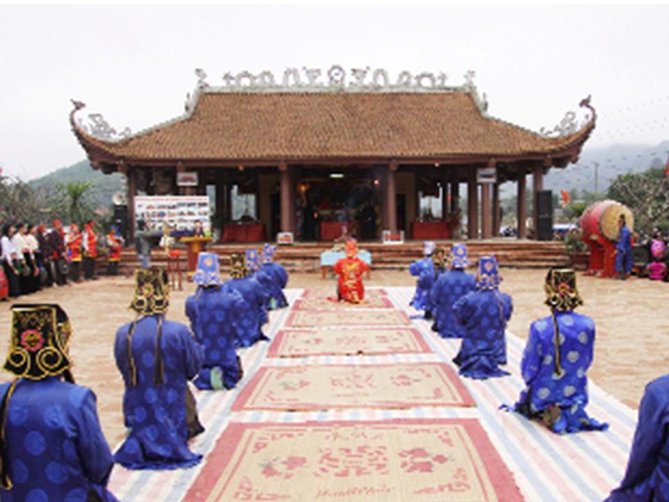 Biểu tượng văn hóa Việt
