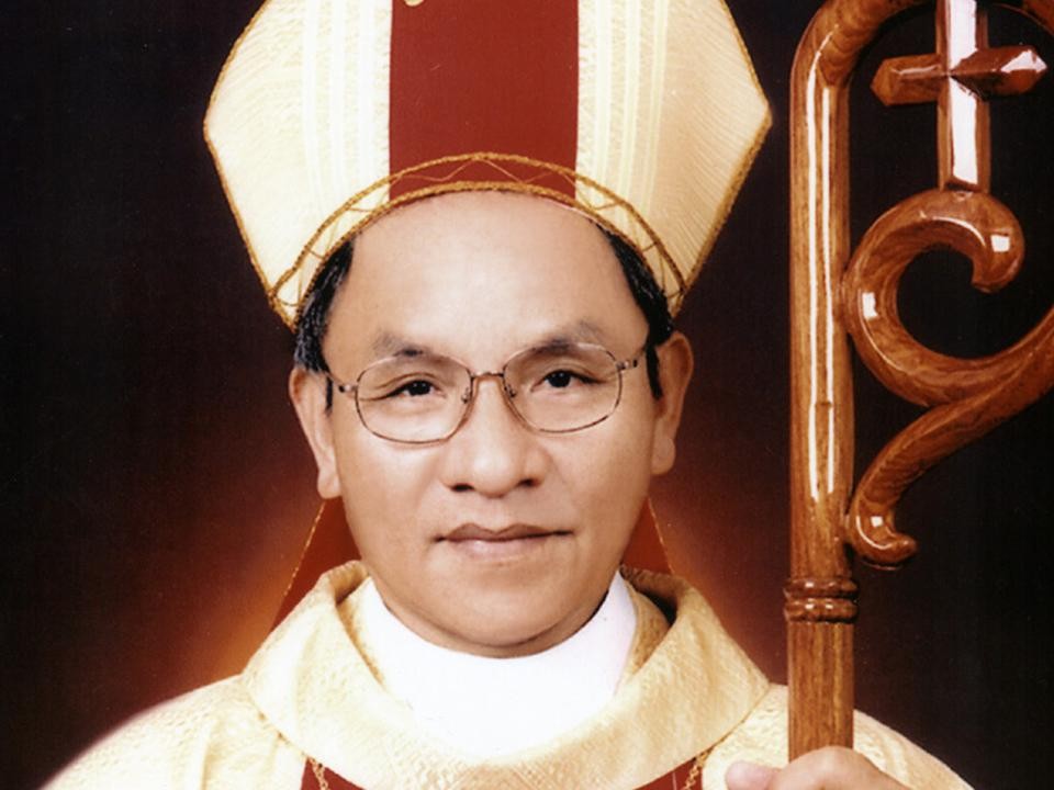 Chào mừng Đức Giám Mục Hoàng Đức Oanh đến thăm Chicago ngày 7, 8 & 9 tháng 6 năm 2012